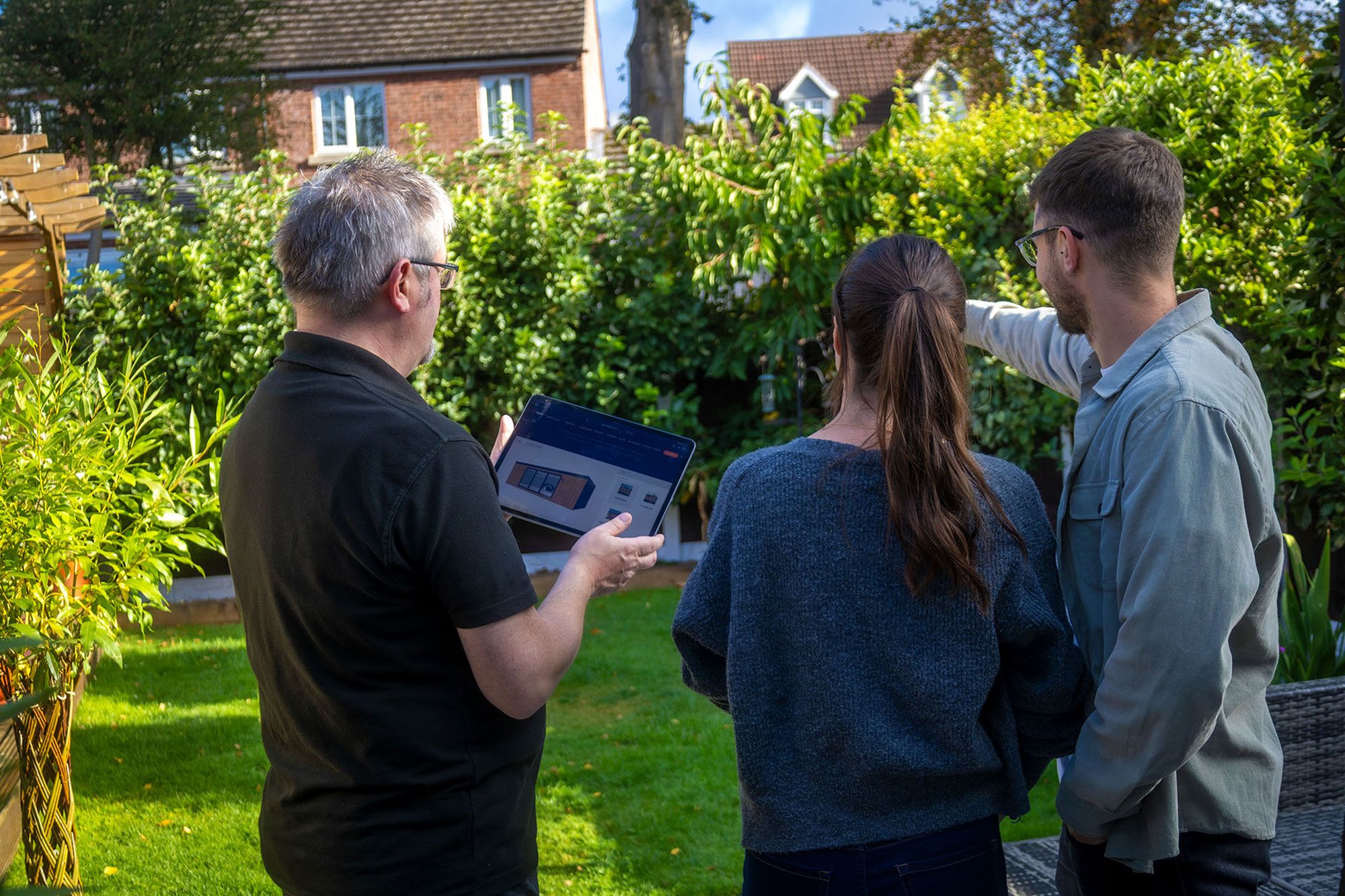How to Avoid Cowboy Builders When It Comes to Extensions and Garden Rooms: Choosing a Builder You Can Trust